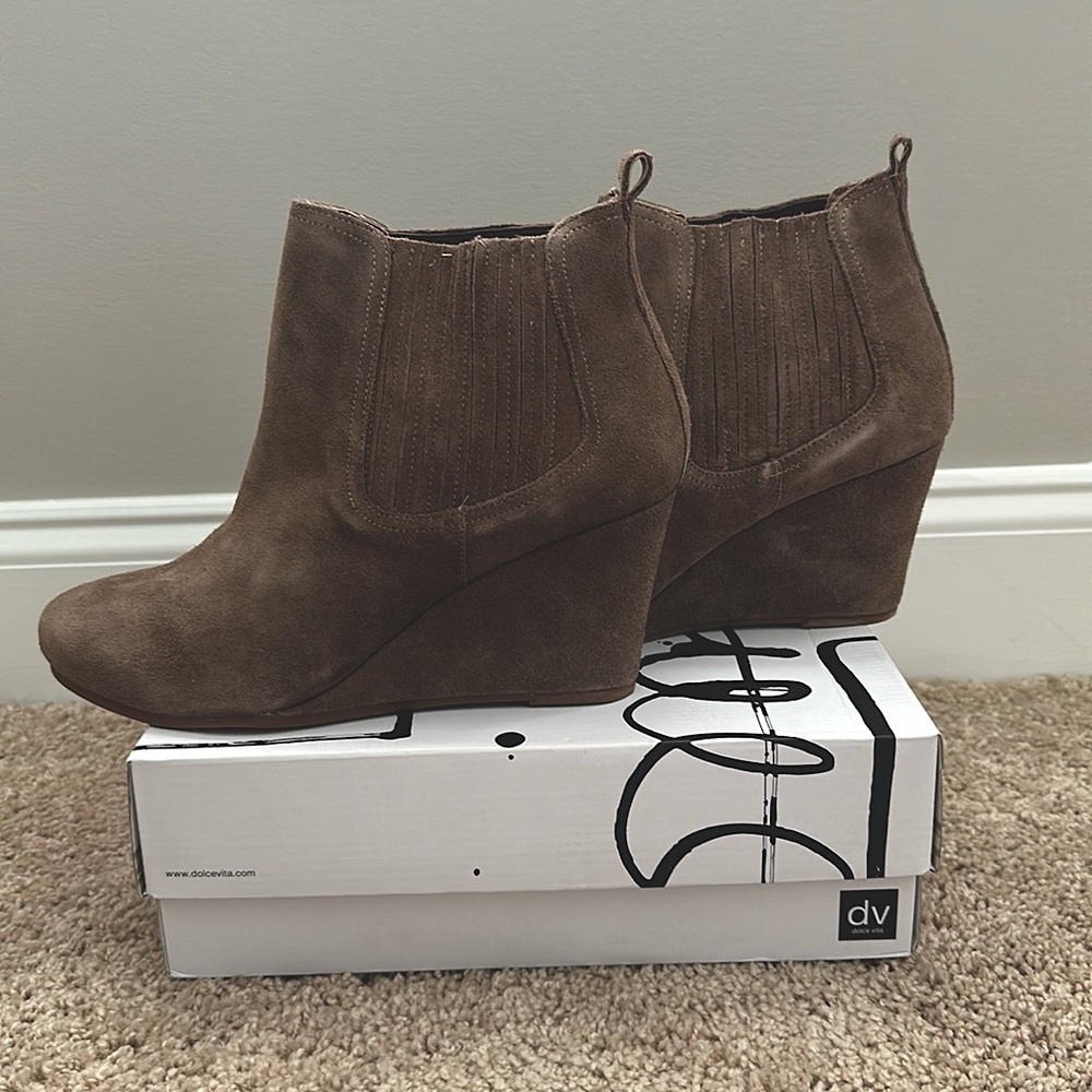 Women Wedge Boot size 12 M